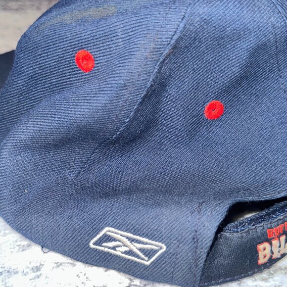 Retro Buffalo Bills Logo NFL Reebok Navy Fitted Hat – Curved Brim - Picture 6 of 8